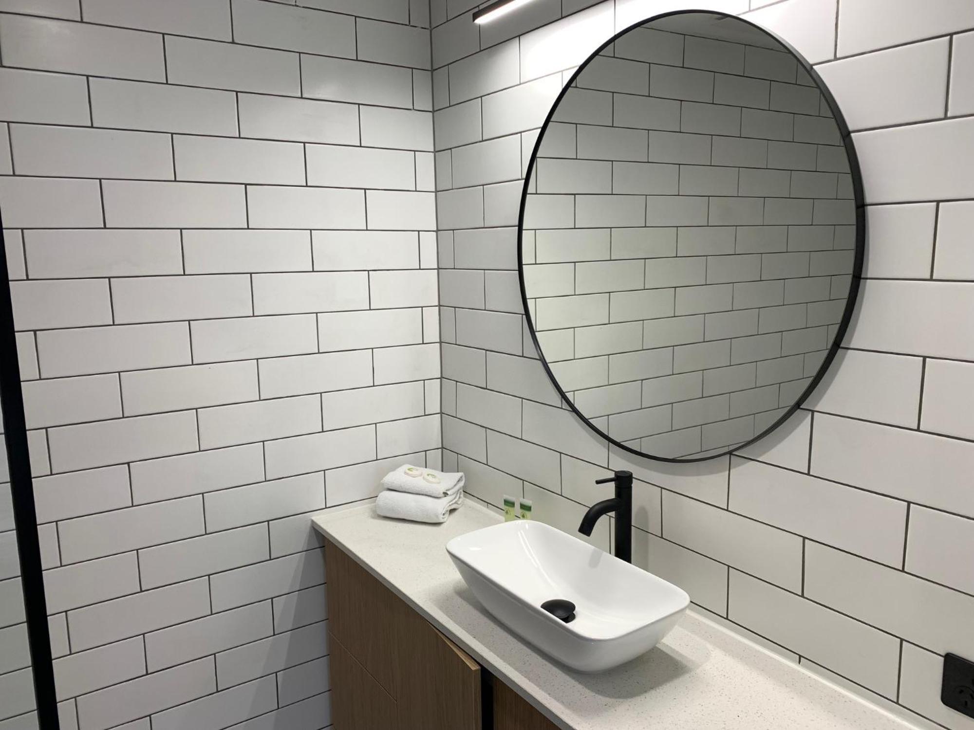The Osmond Motel & Apartments أدليد المظهر الخارجي الصورة